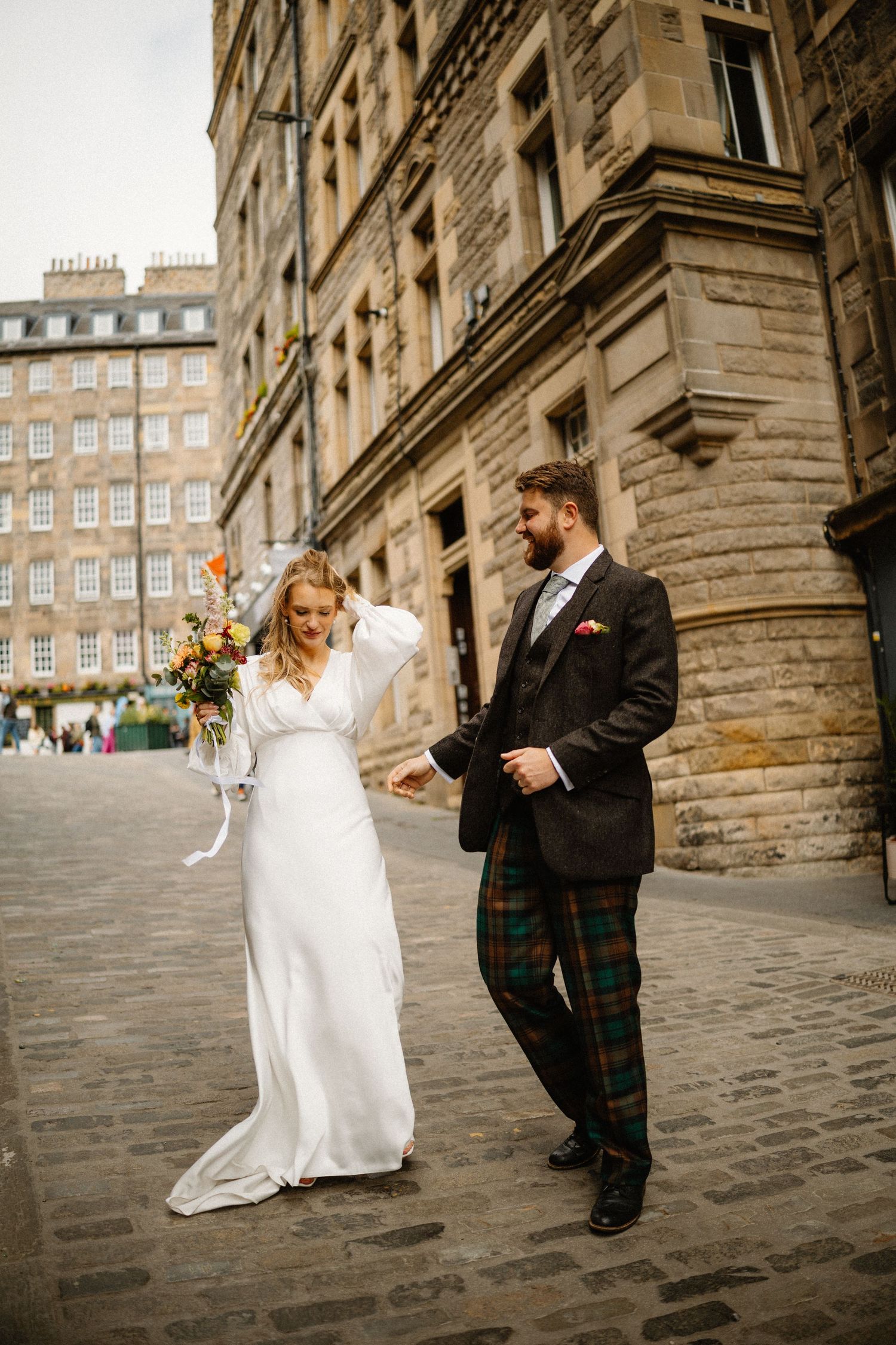 city walk Wedding Edinburgh Victoria Street Scotland