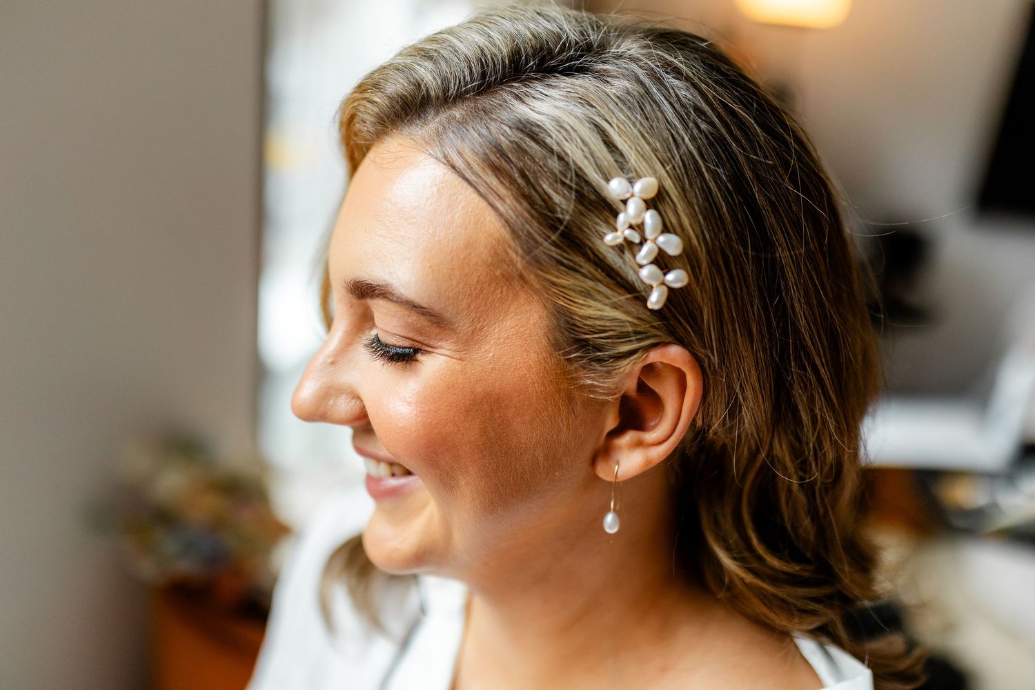 Wedding bride getting ready portrait, Virgin hotel in Edinburgh City Scotland