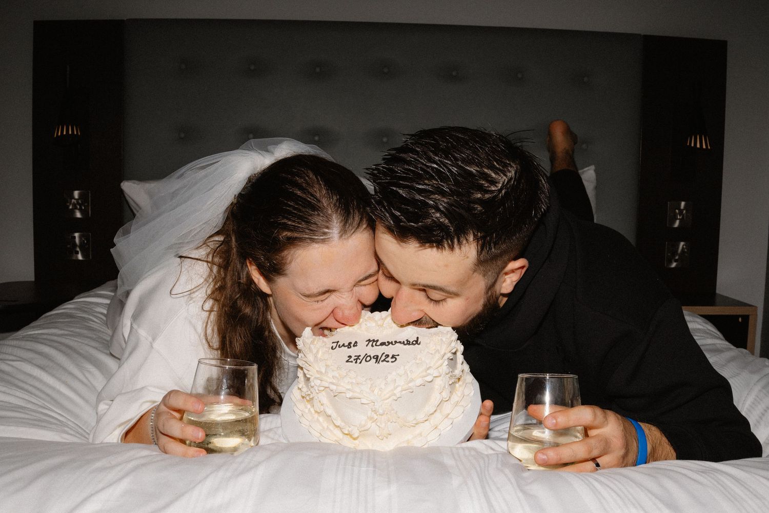 Edinburgh Elopement  Fun Couple eating cake