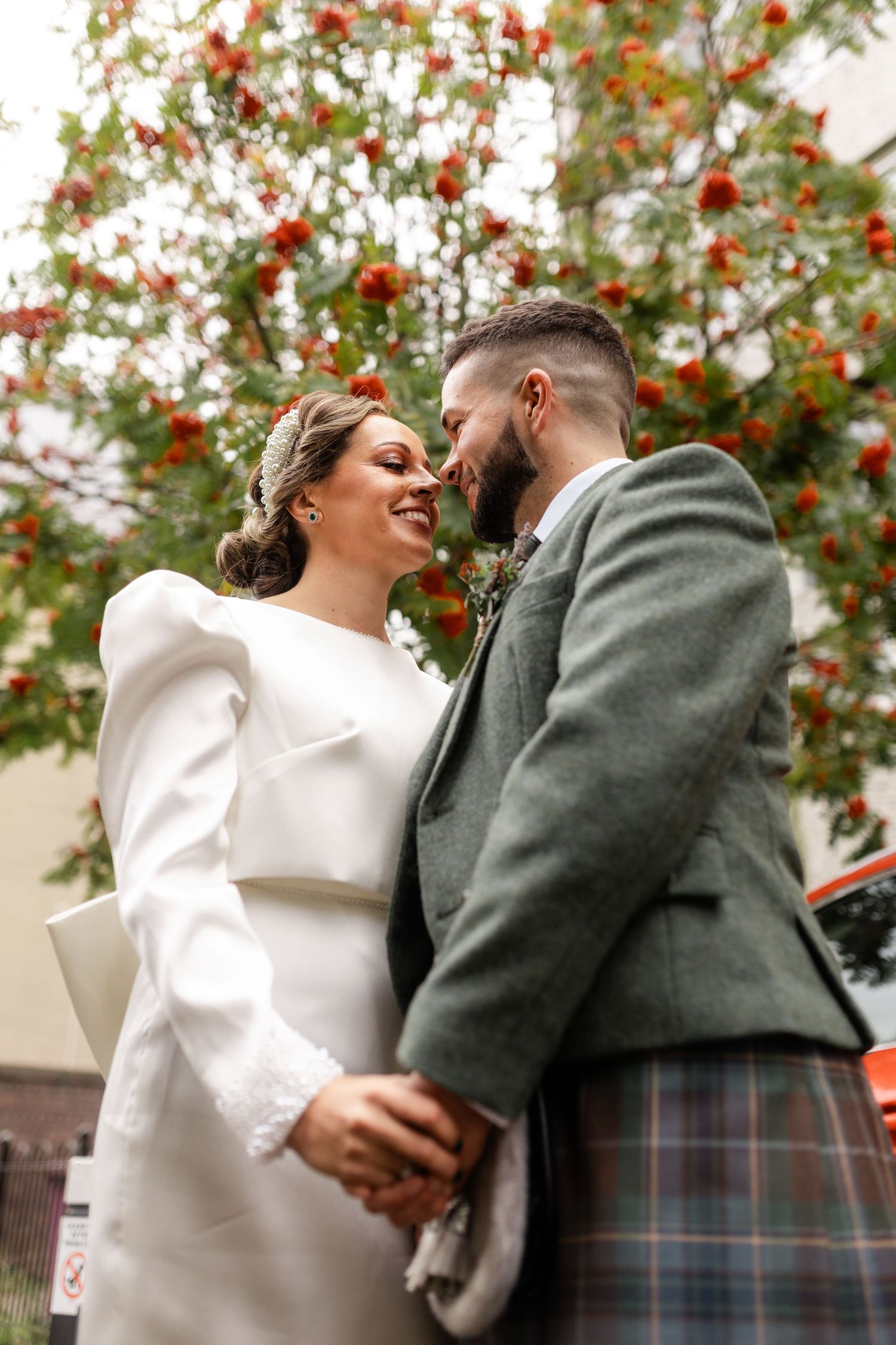 romantic couple wedding photos