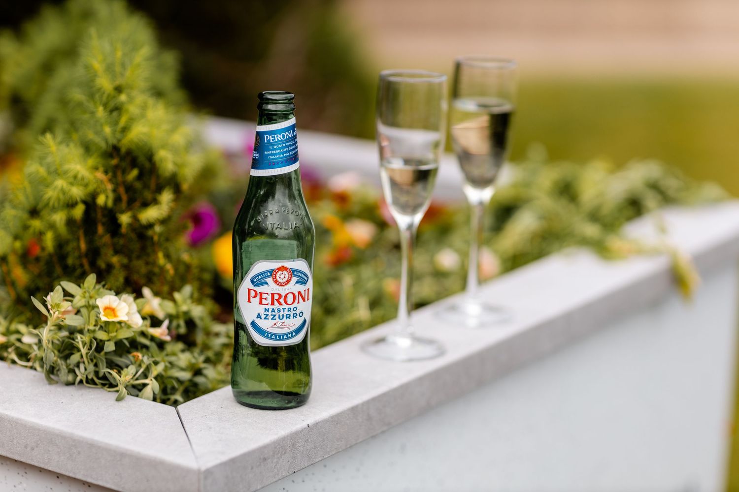 drinks, outdoor wedding, Glass House Edinburgh City Scotland,