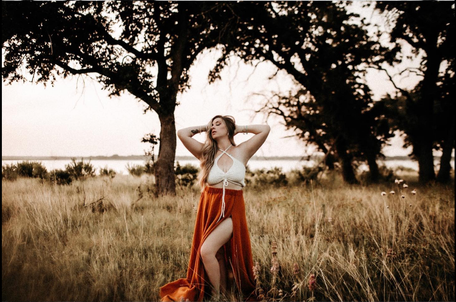 Michigan Based - Motherhood and maternity photographer.