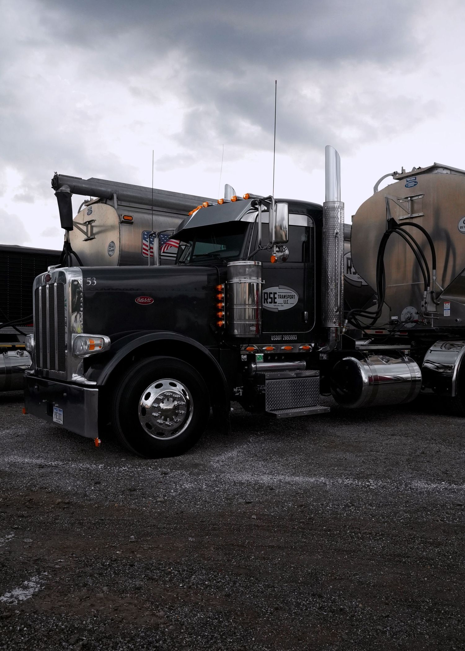 A Peterbilt feed truck