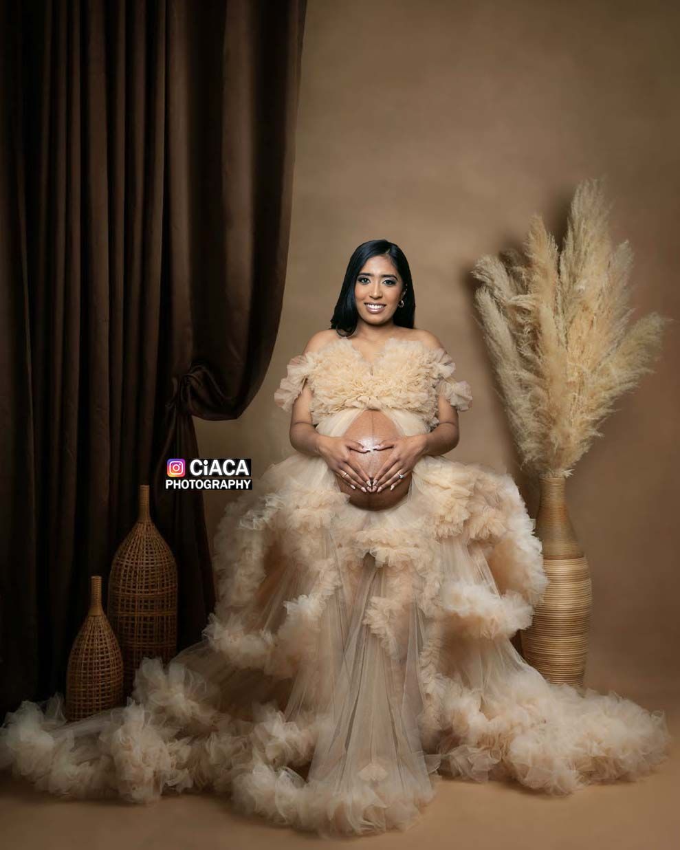 Photographer with studio In Queens new york close to 10 mins from Richmond hill, 10 mins from Jamaica queens, 15 mins from Flushing new york