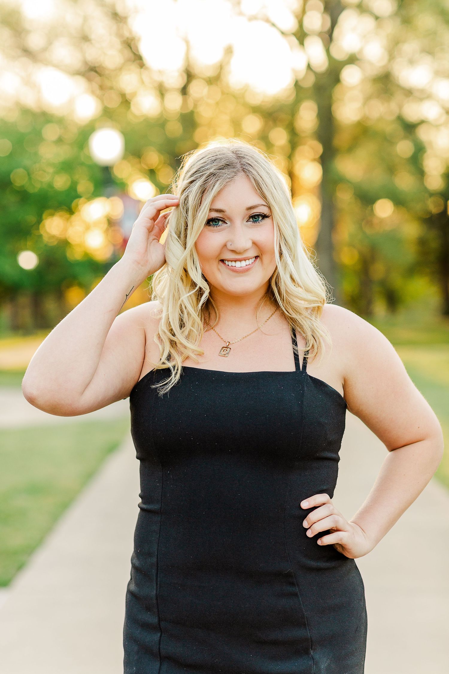 Senior session at Lyon College in Batesville, AR