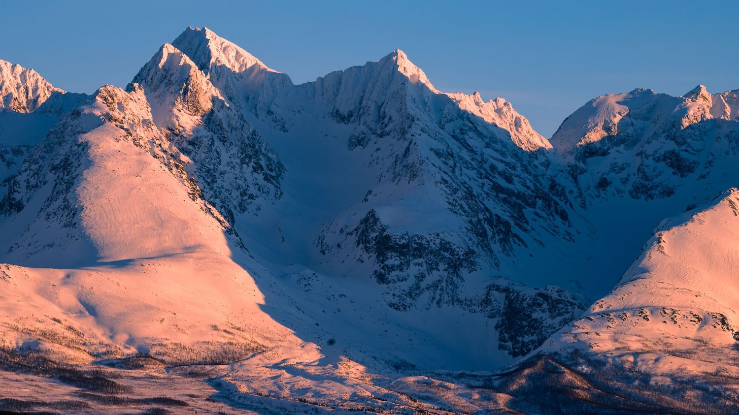 Rene Olivas Photography Lyngen Alps Blue