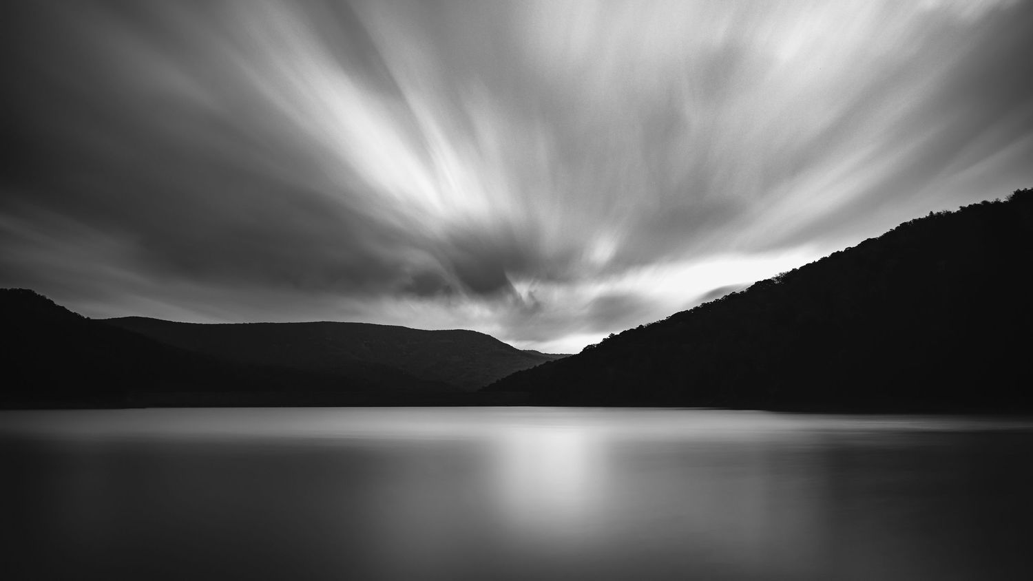 Rene Olivas Photography Lake Long Exposure, Virginia