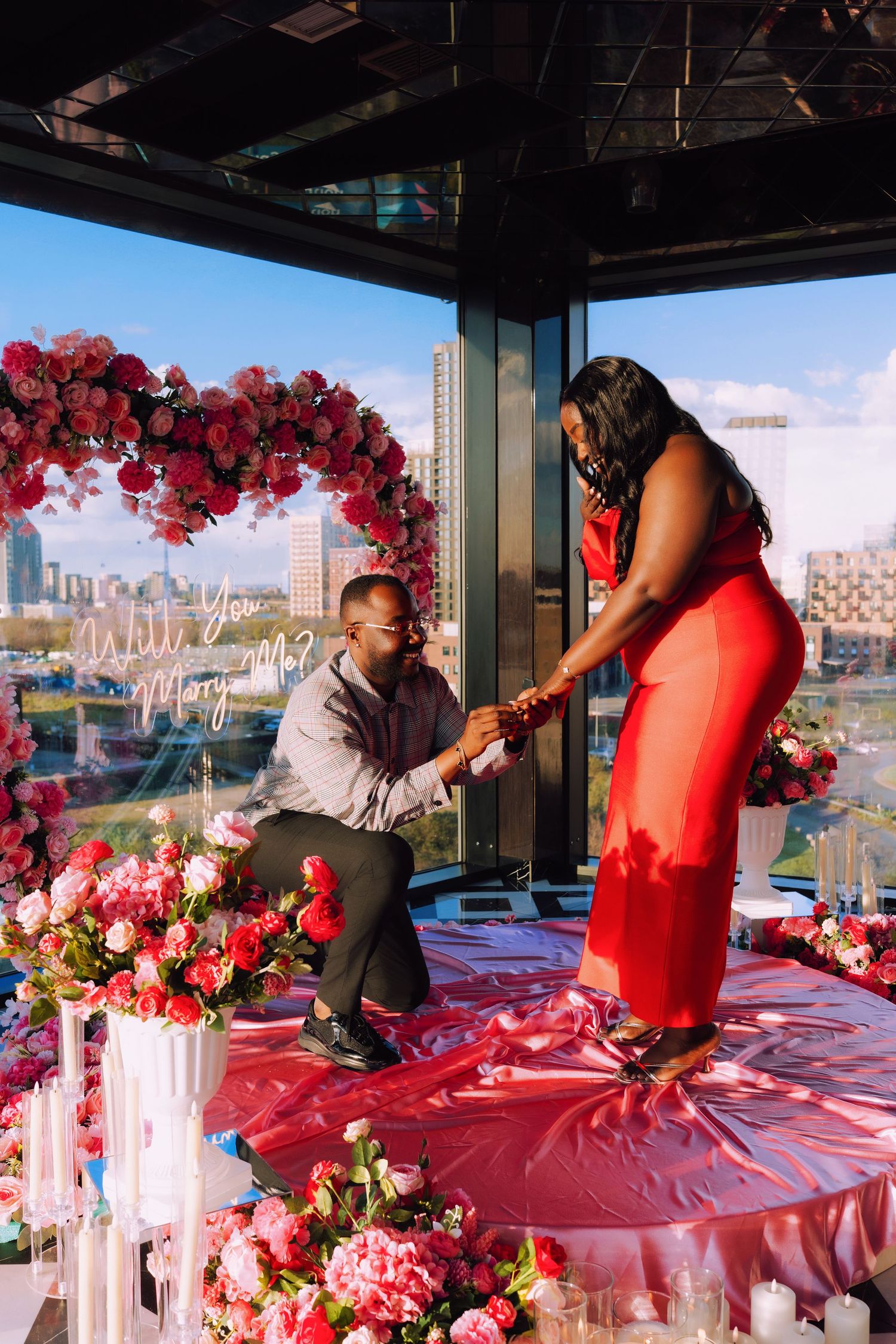 proposal photographs of Newlyweds in United Kingdom

London wedding photographer
London wedding videographer
UK wedding photograph