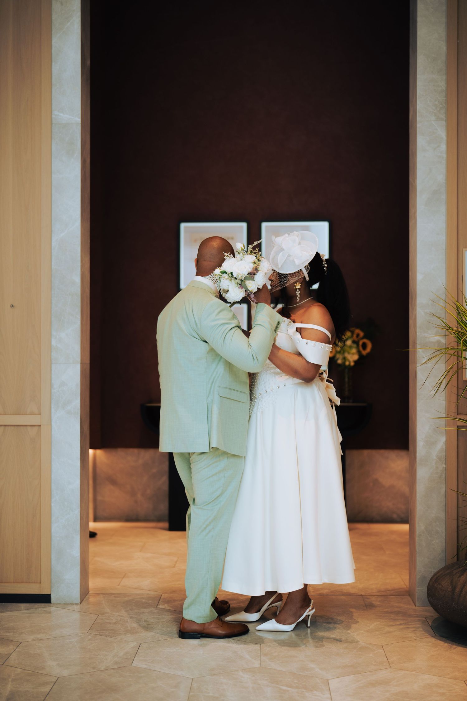 Wedding photographs of Newlyweds in United Kingdom

London wedding photographer
London wedding videographer
UK wedding photograph