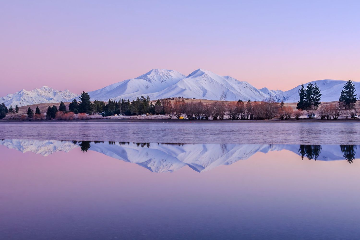 New Zealand landscapes. Pastel morning at Lake Camp