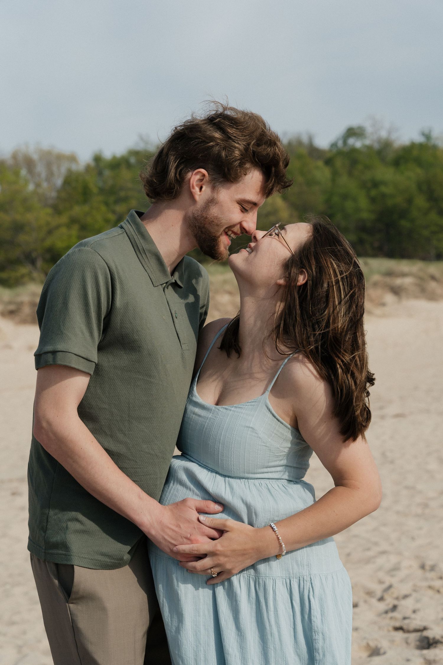 Beach Maternity Session. Windsnest Park