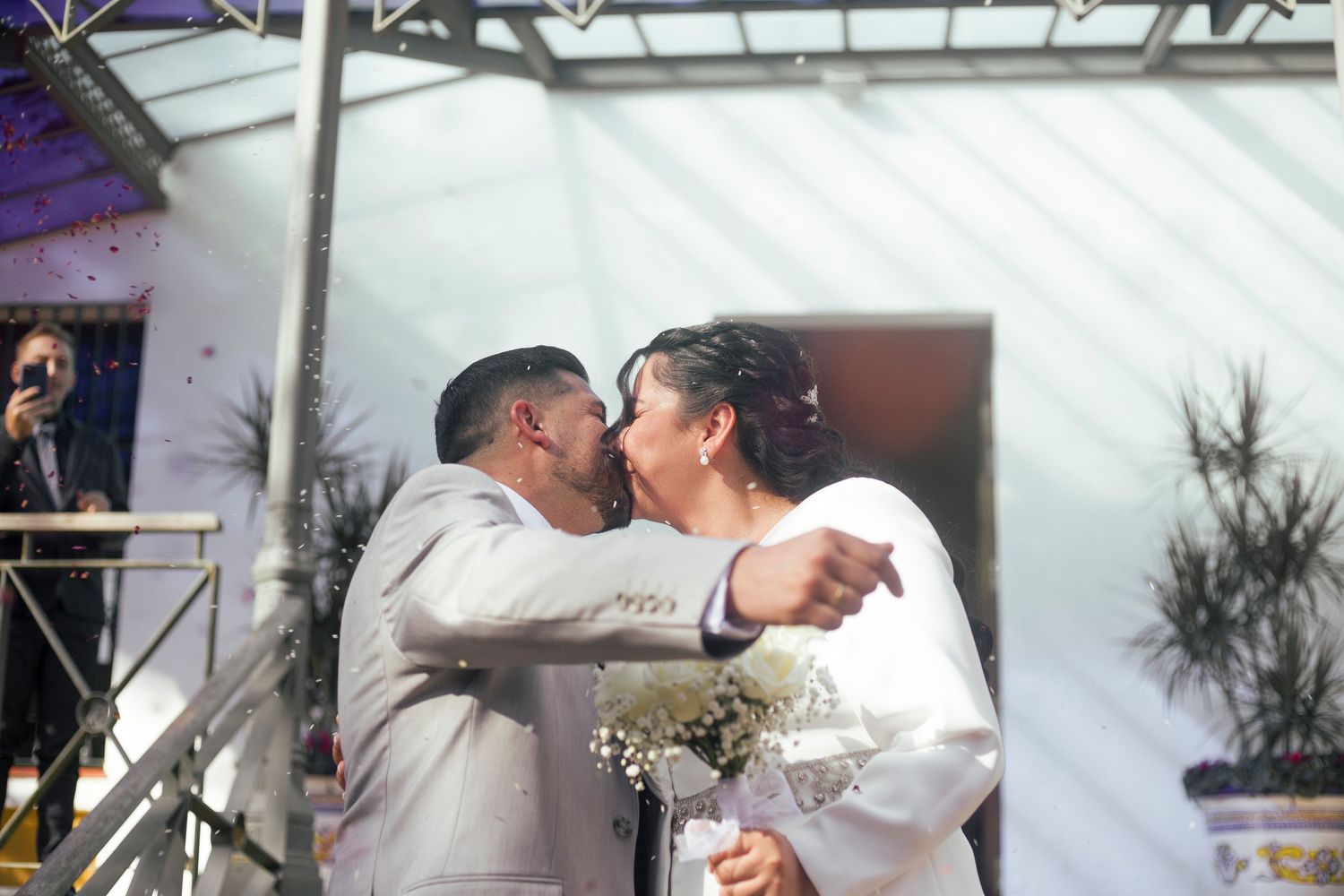 Elopement photography in Valais for relaxed couples