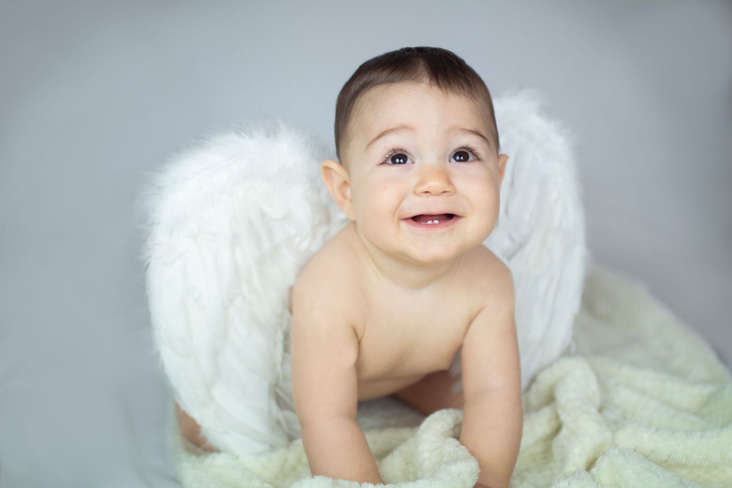Natural baby photography in Bern