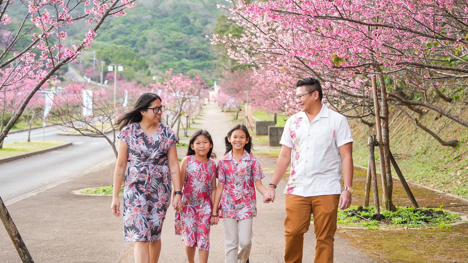Family Photoshoot Okinawa Sakura