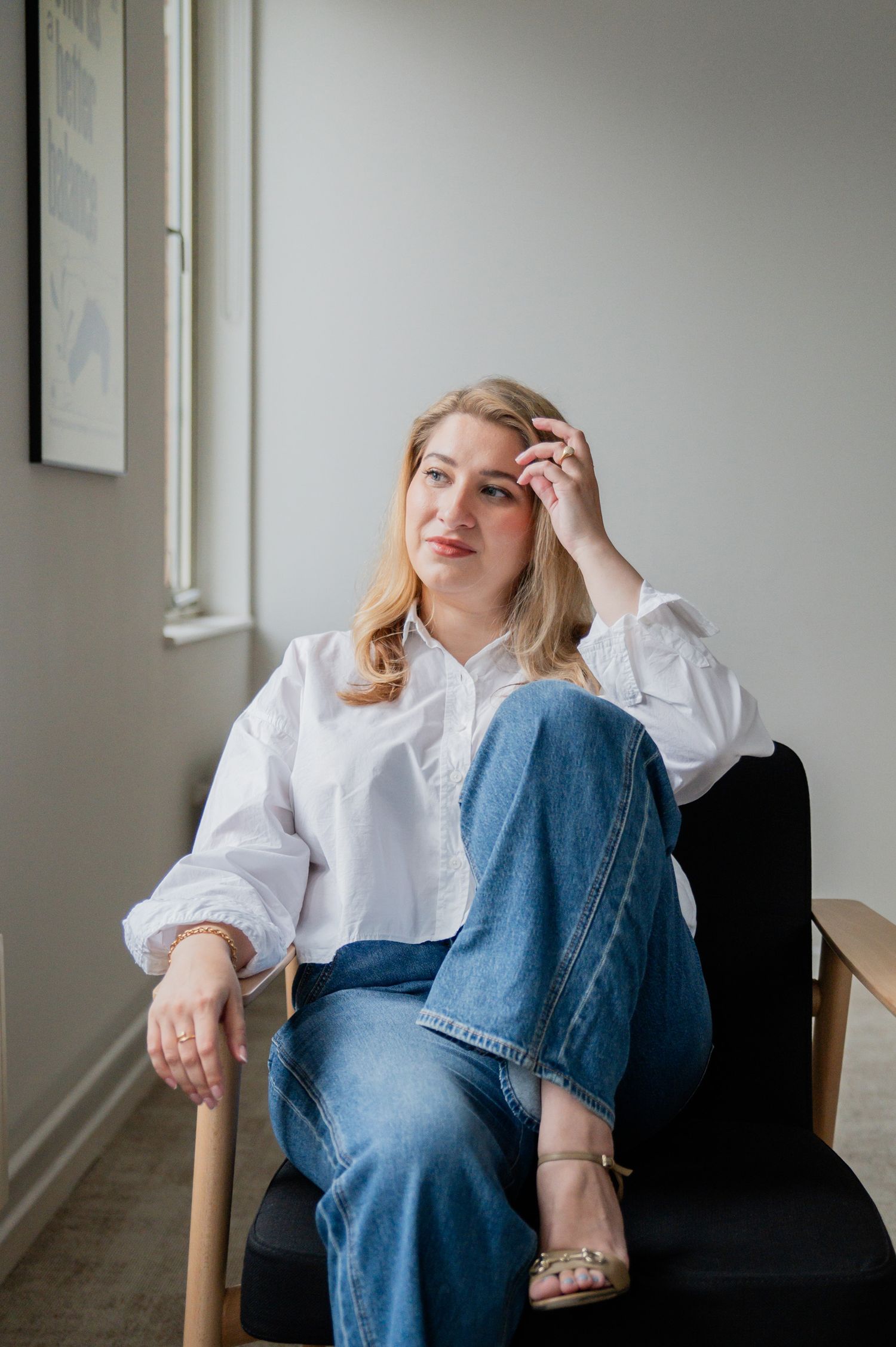brand photography session with a female business owner of a coaching business