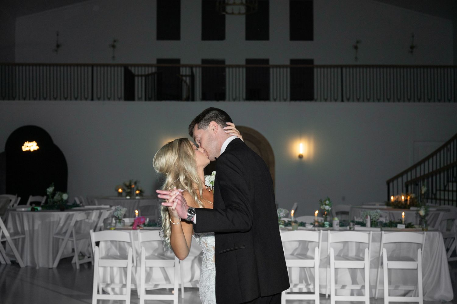 private last dance - fun wedding picture in McMinnville, TN at The Monroe