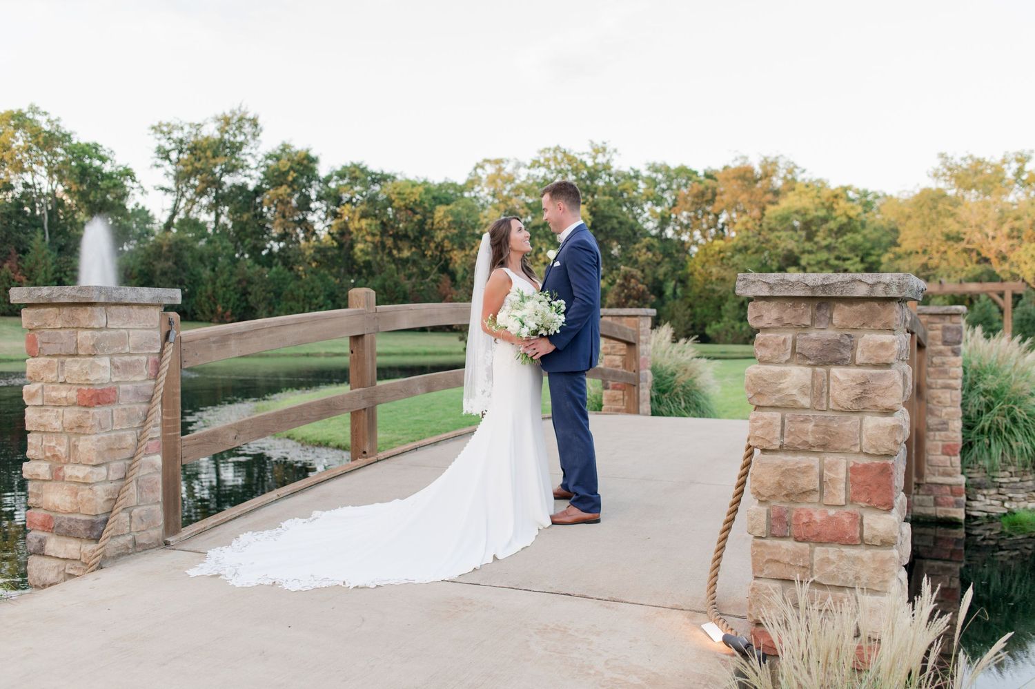 The barn at sycamore farm wedding venue in Arrington