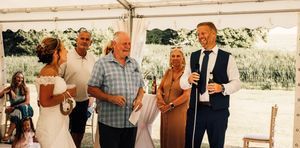 Pendell Court, Bletchingley Surrey, documentary wedding photography
