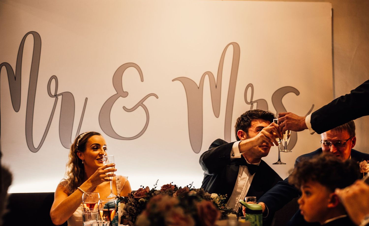 Wedding, The Barn Tunbridge Wells, Kent wedding photographer. Documentary wedding photographer, relaxed wedding photographer