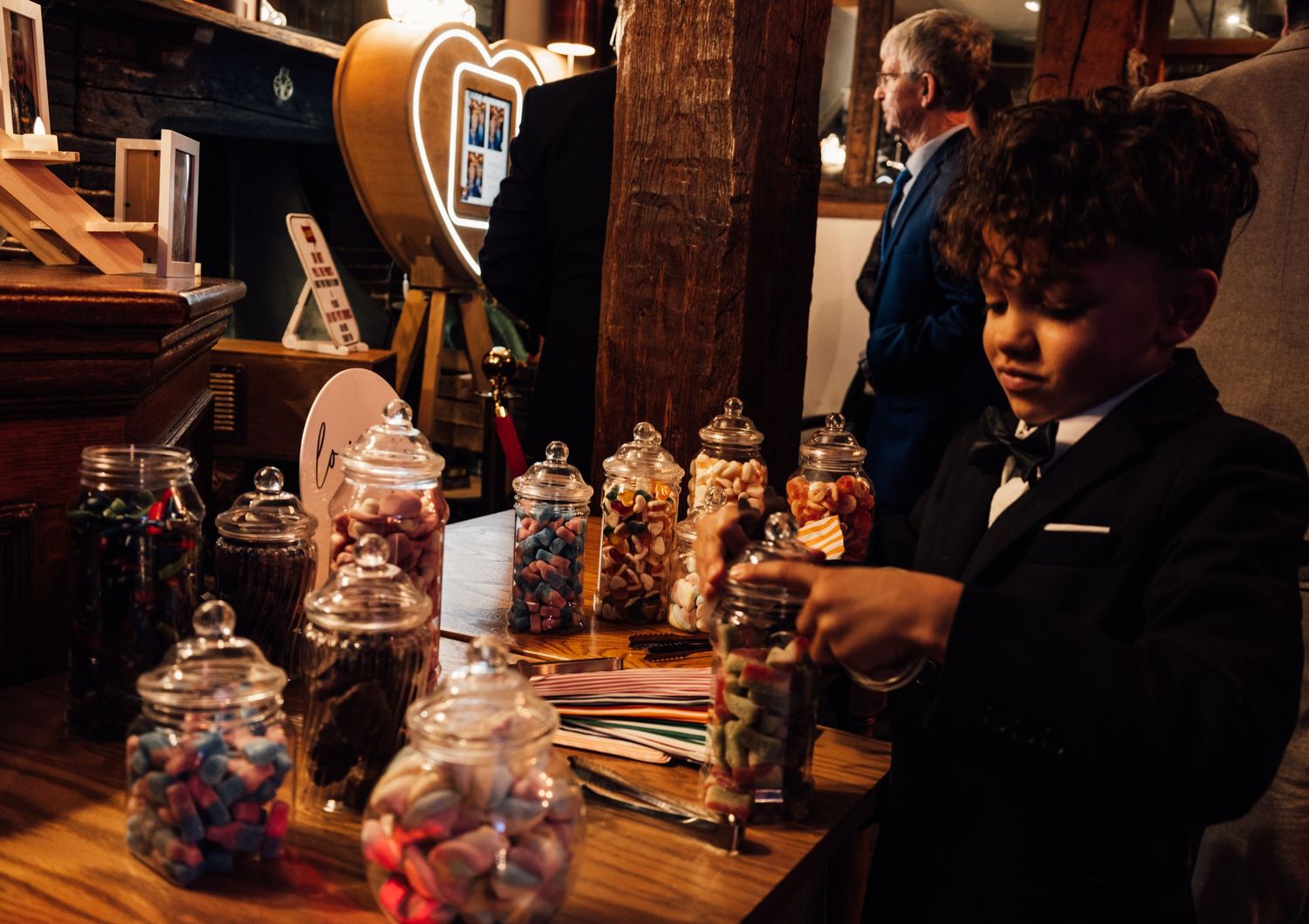 Wedding, The Barn Tunbridge Wells, Kent wedding photographer. Documentary wedding photographer, relaxed wedding photographer