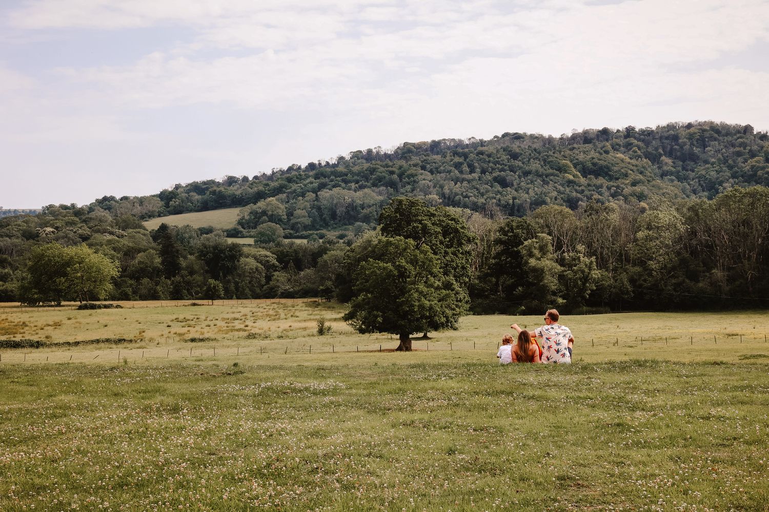Petworth Village Hall Wedding, relaxed wedding, rural, rustic, relaxed wedding photography, documentary wedding photography