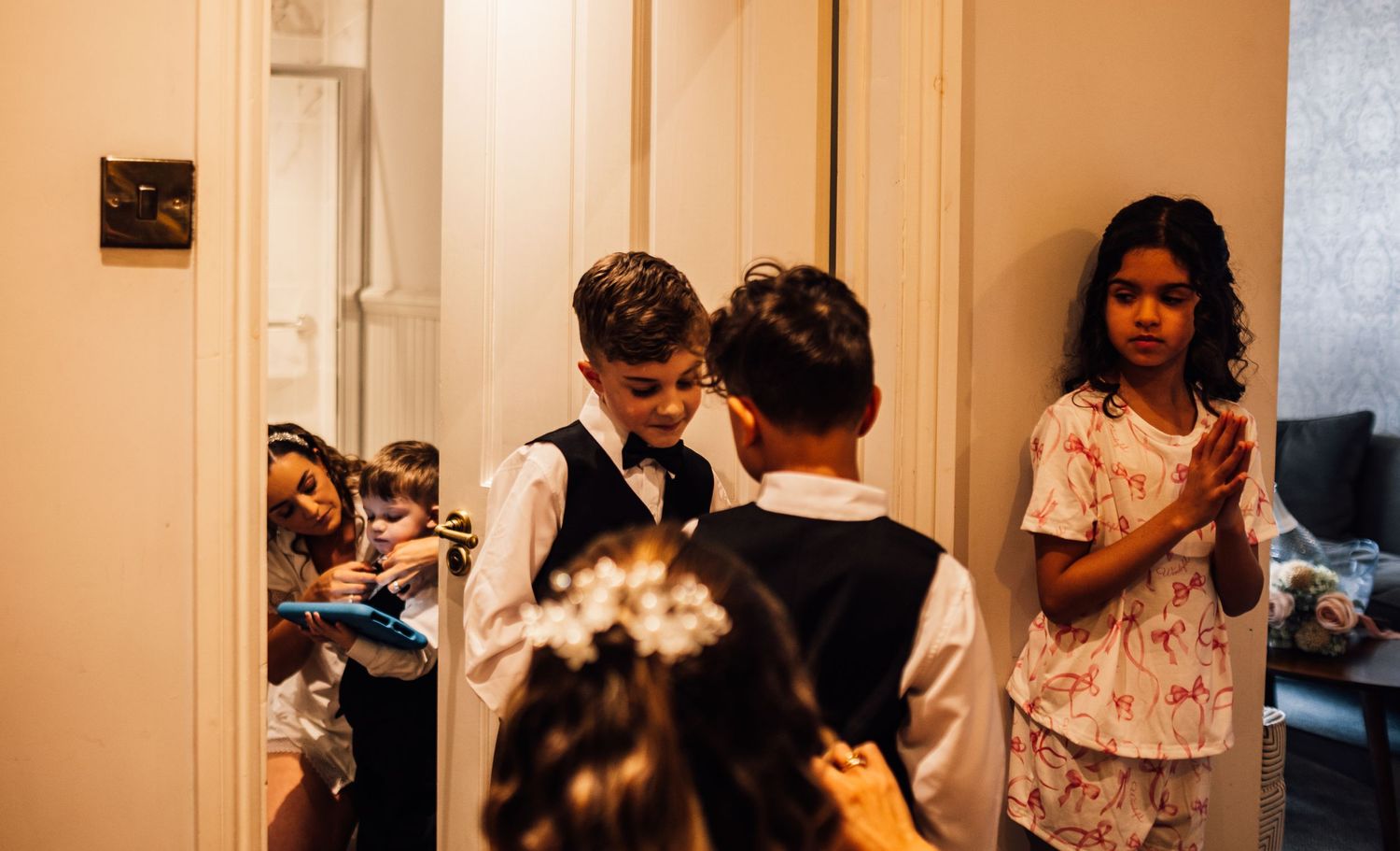 Wedding, The Barn Tunbridge Wells, Kent wedding photographer. Documentary wedding photographer, relaxed wedding photographer