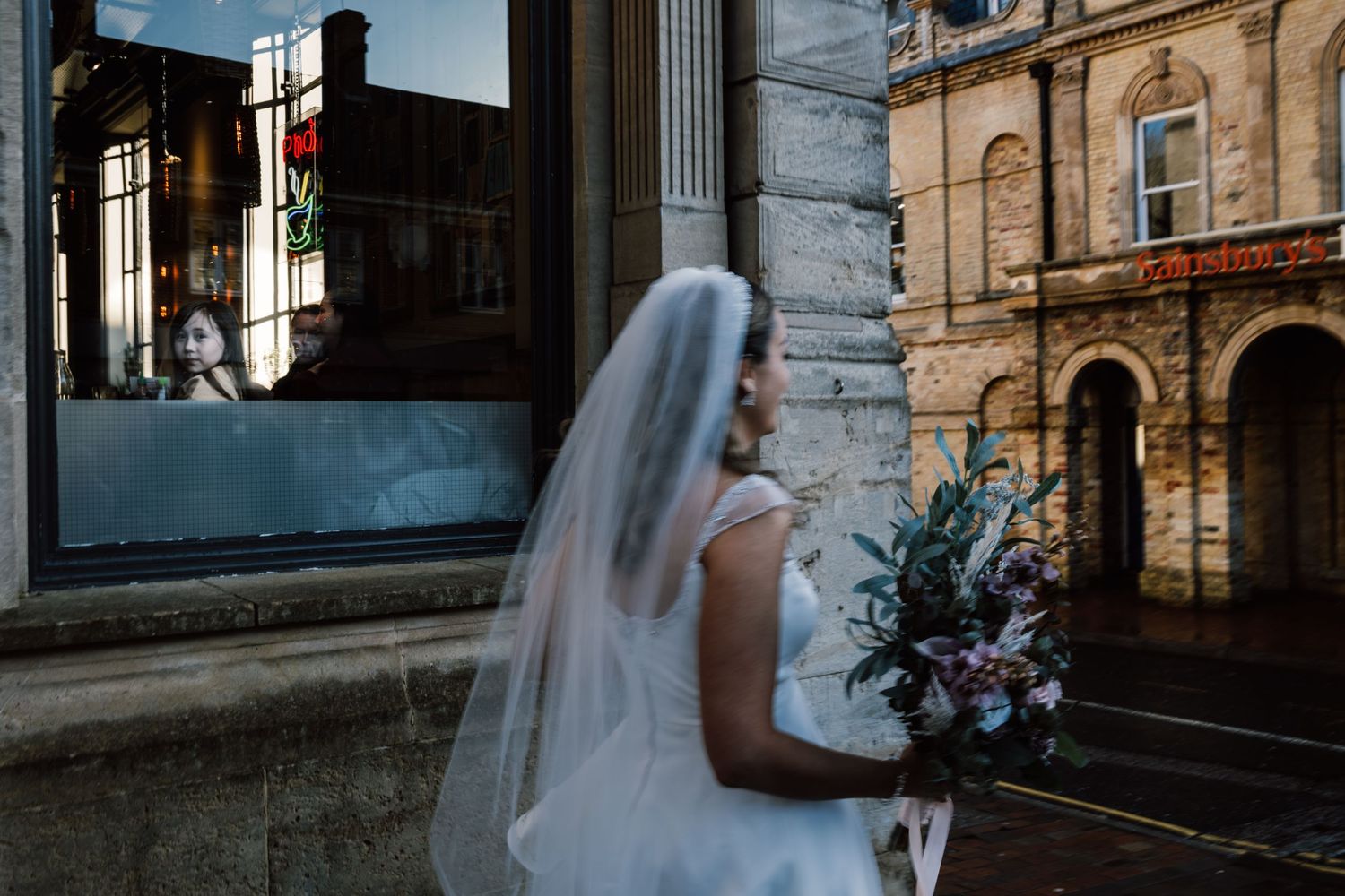 Wedding, The Barn Tunbridge Wells, Kent wedding photographer. Documentary wedding photographer, relaxed wedding photographer