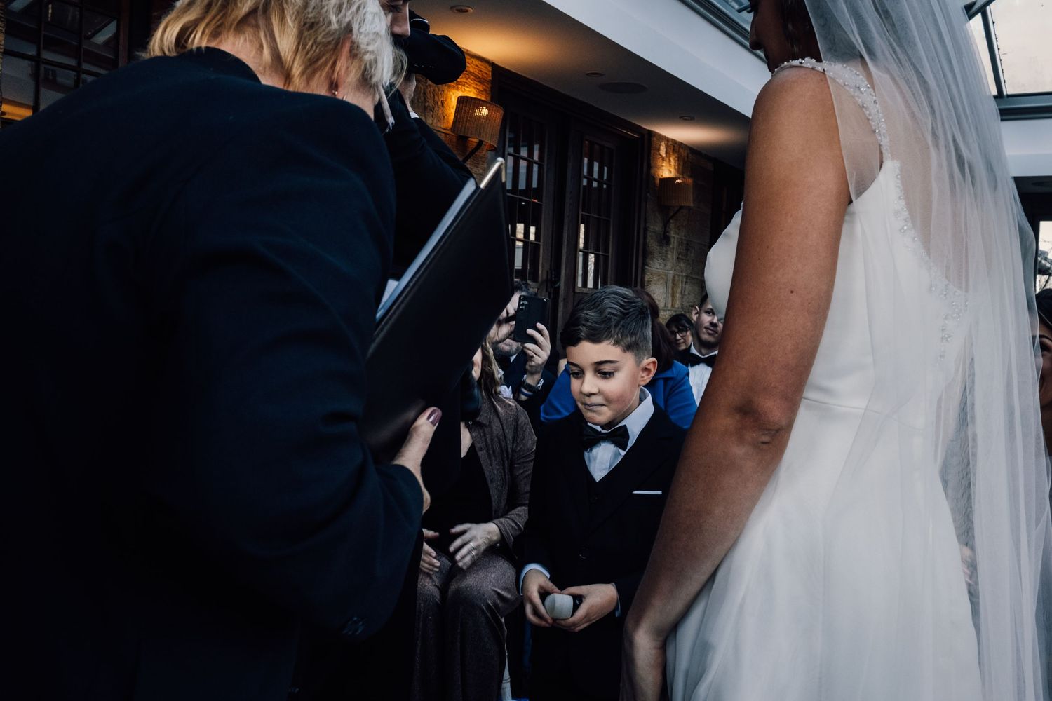 Wedding, The Barn Tunbridge Wells, Kent wedding photographer. Documentary wedding photographer, relaxed wedding photographer