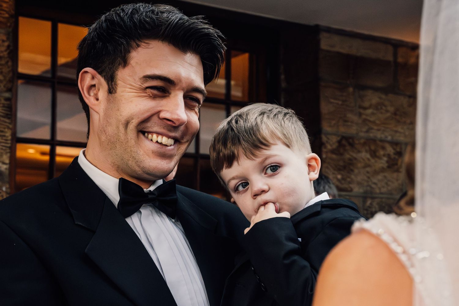 Wedding, The Barn Tunbridge Wells, Kent wedding photographer. Documentary wedding photographer, relaxed wedding photographer