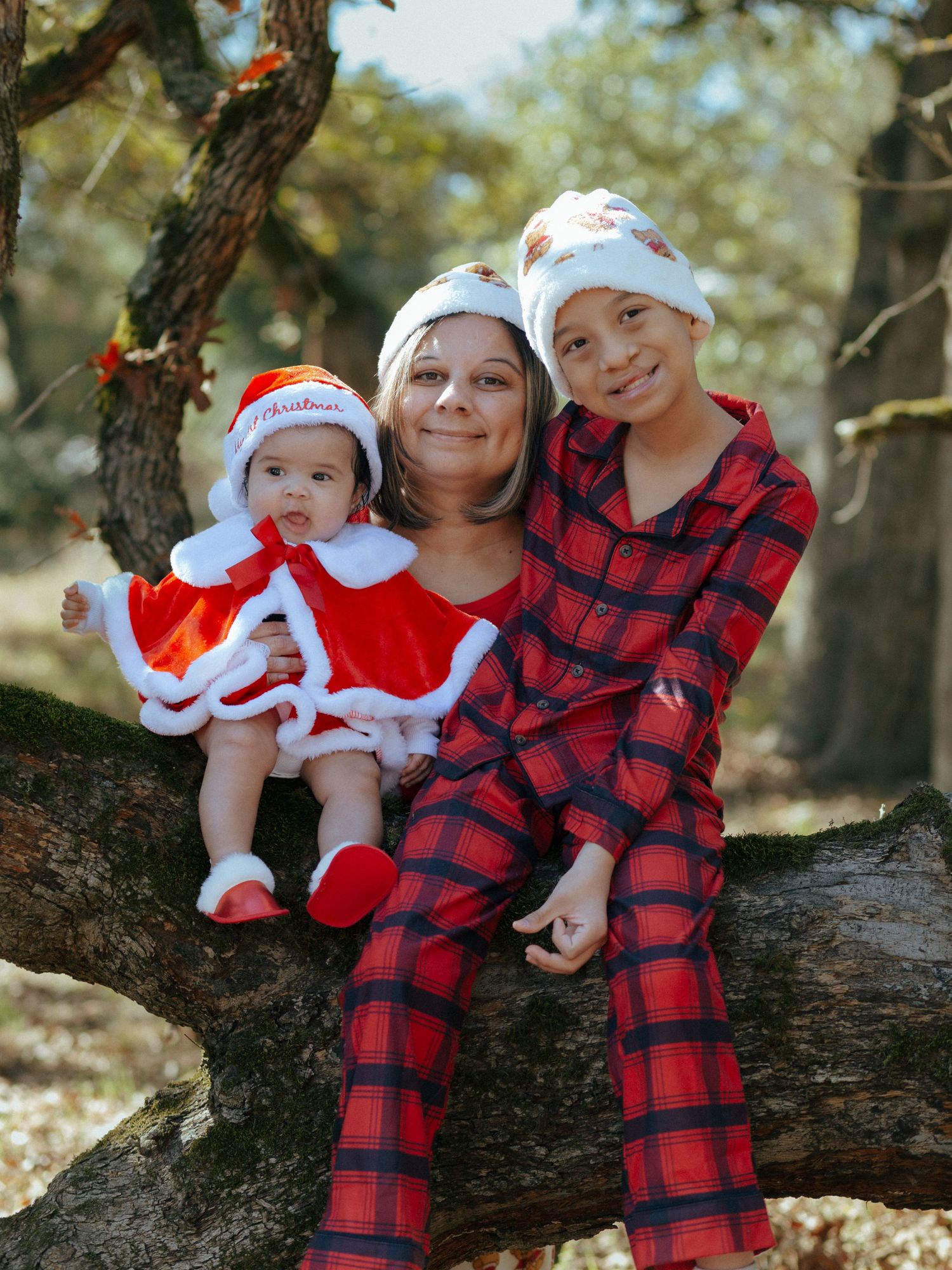 grandmother and grandkids Christmas Session in Austin Texas