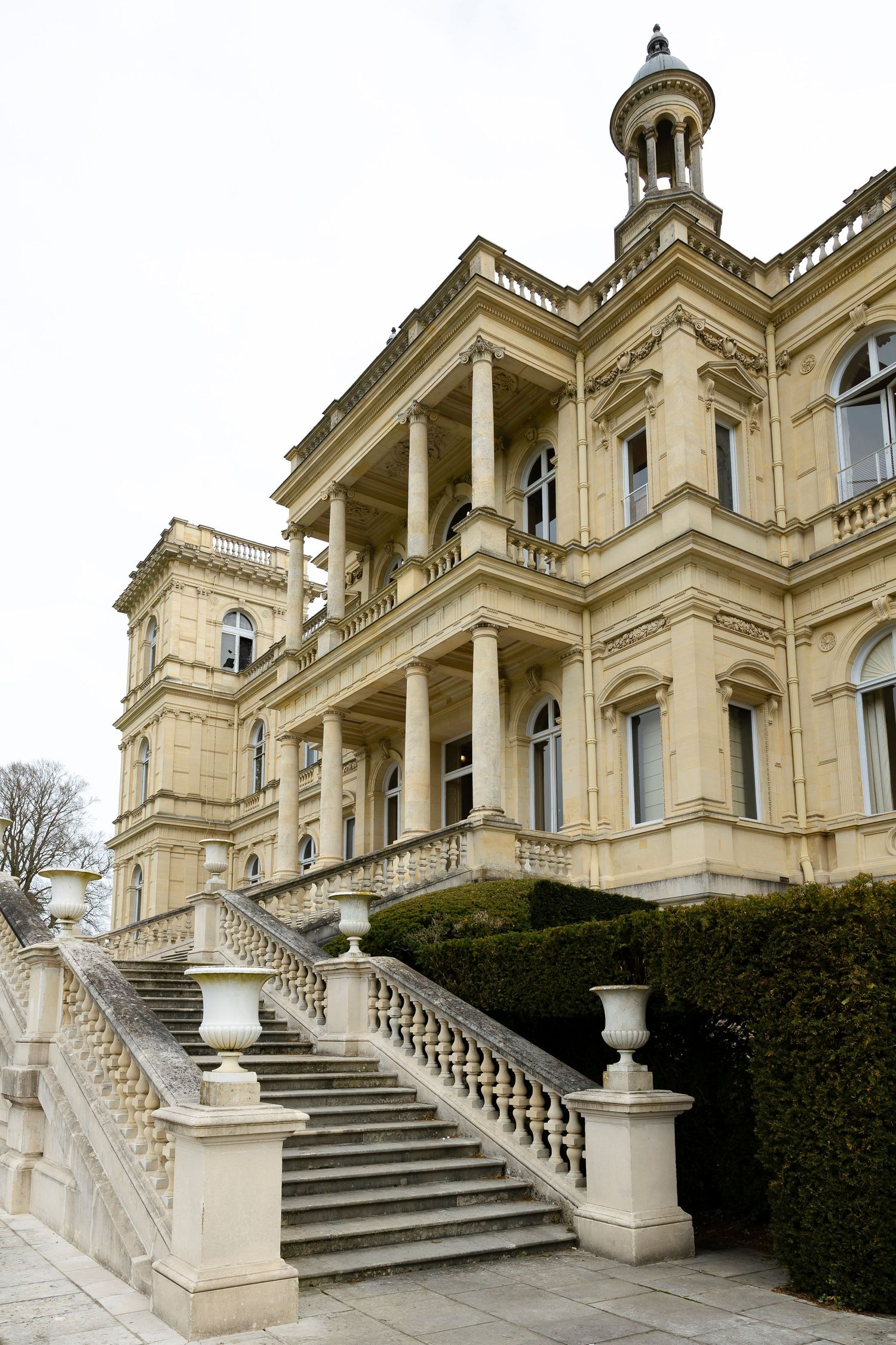 Chateau de Ferrieres wedding photographer