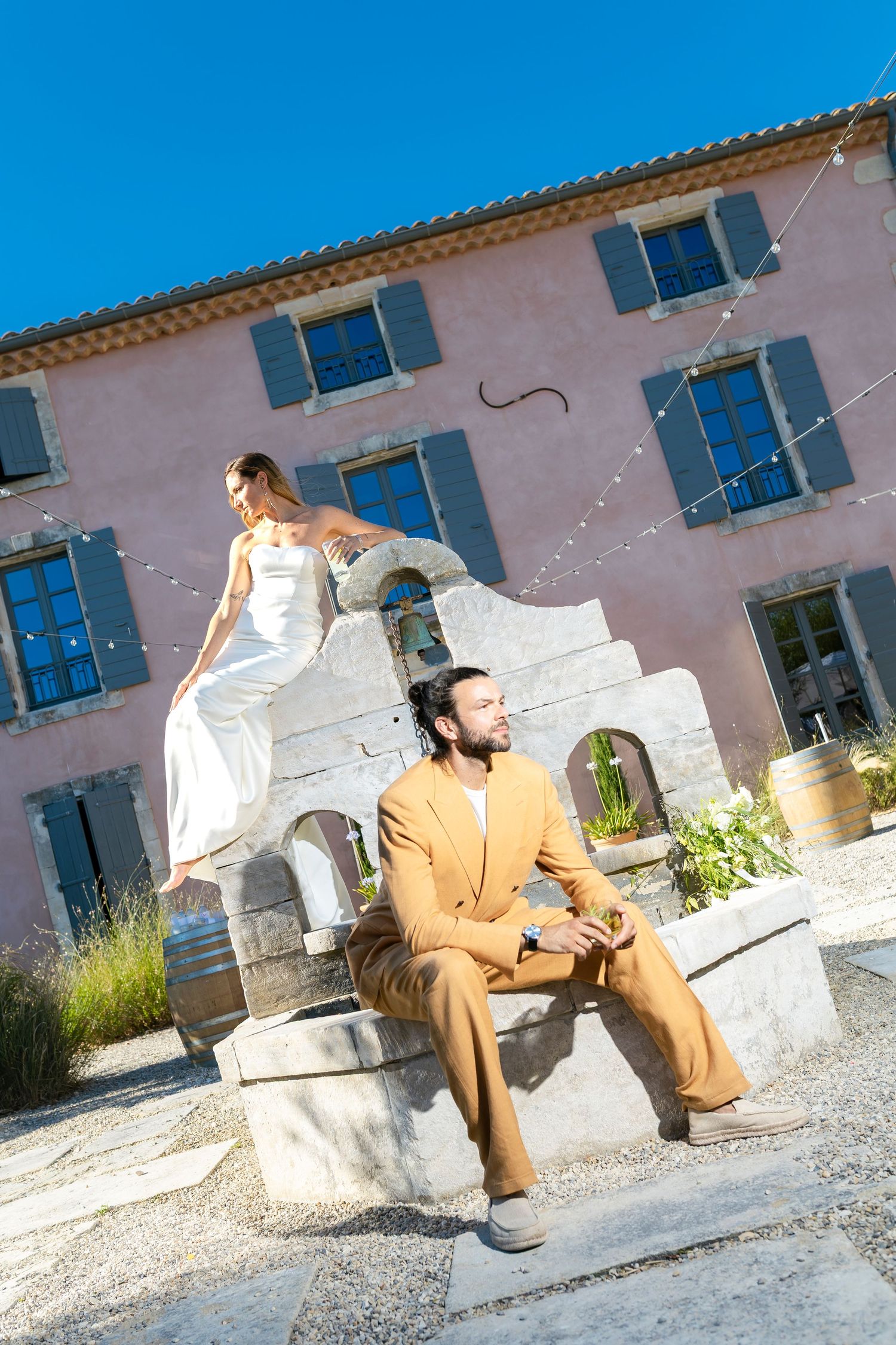 editorial wedding photographer paris & destination, provence, italie, mexique, photographe mariage paris
