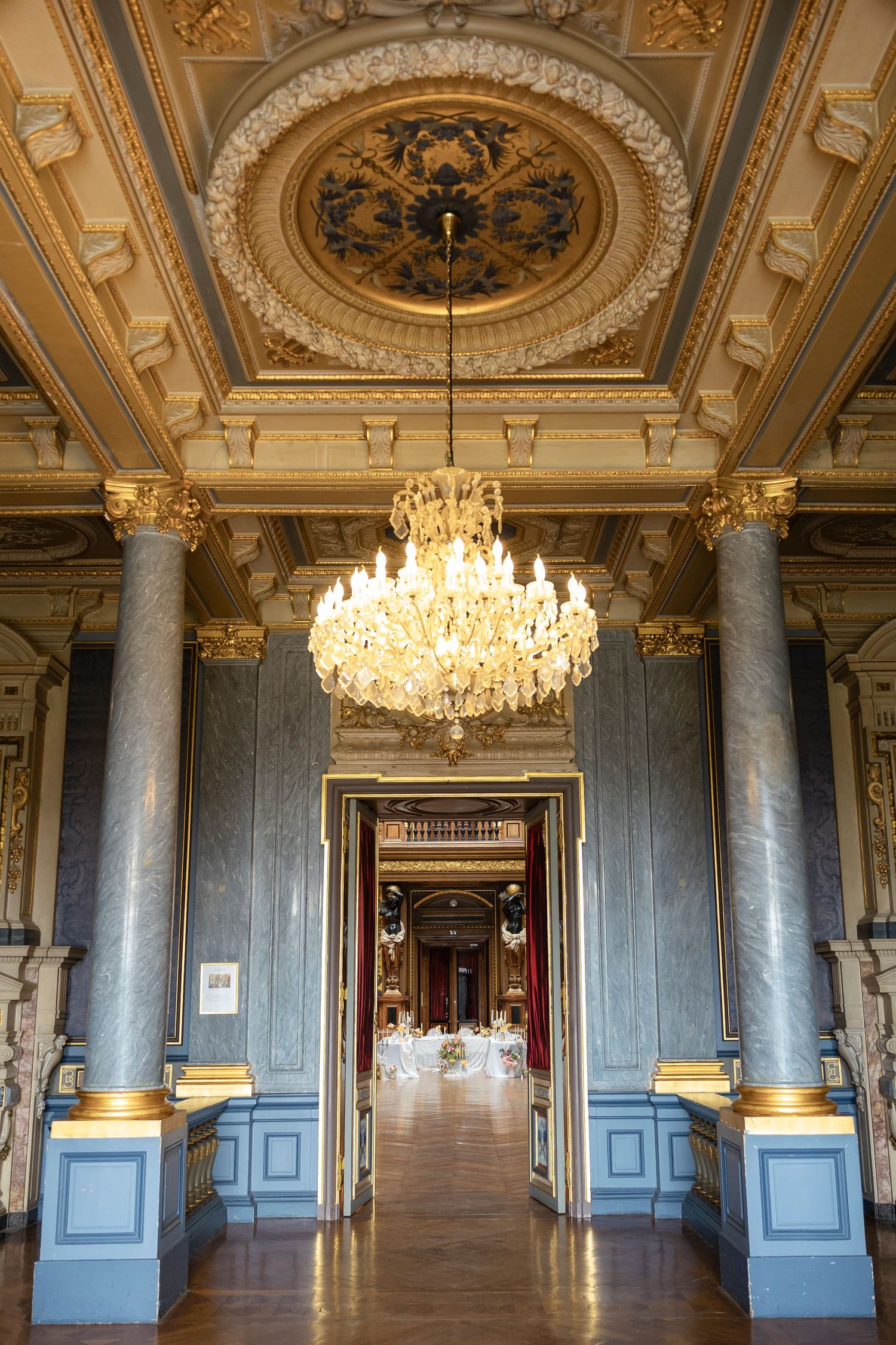 editorial wedding photographer paris & destination, provence, italie, mexique, photographe mariage paris