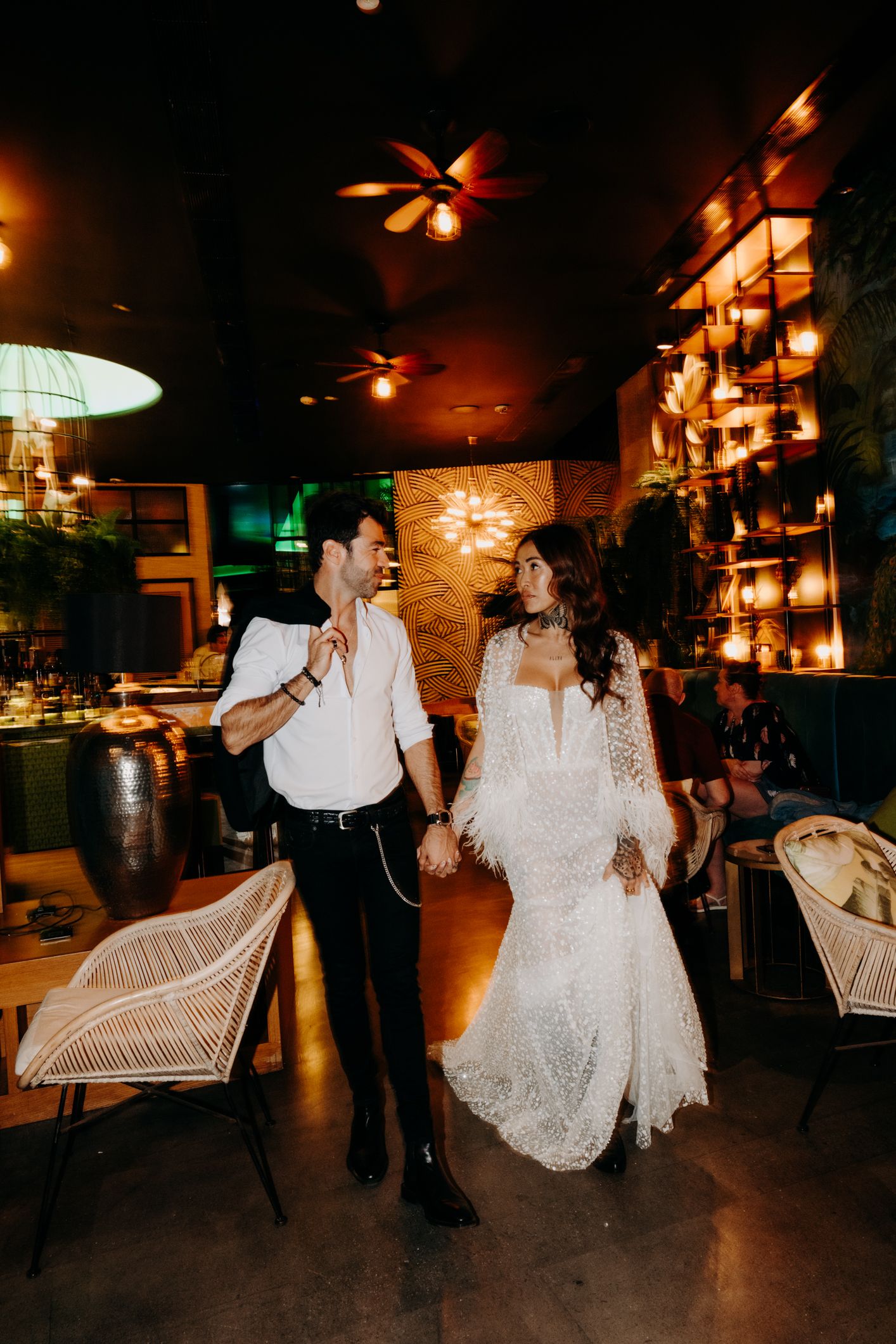 editorial wedding photographer paris & destination, provence, italie, mexique, photographe mariage paris