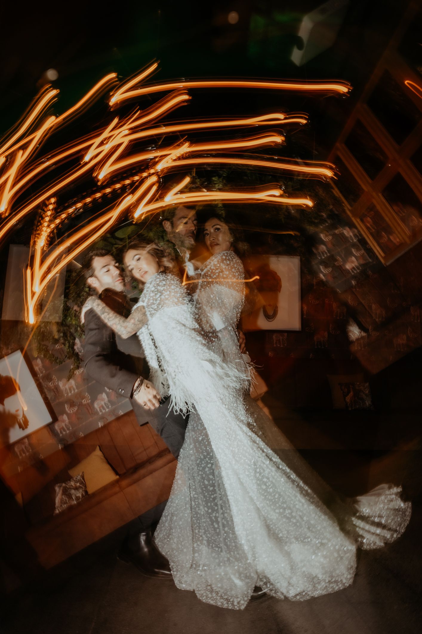 editorial wedding photographer paris & destination, provence, italie, mexique, photographe mariage paris