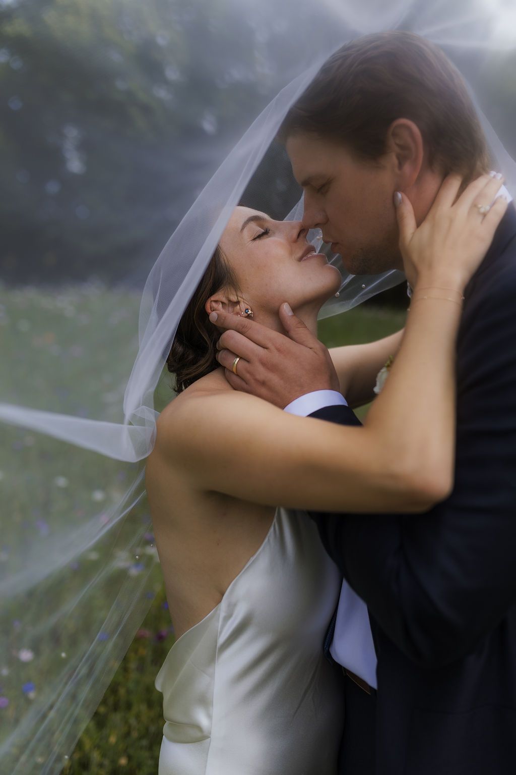 editorial wedding photographer paris & destination, provence, italie, mexique, photographe mariage paris