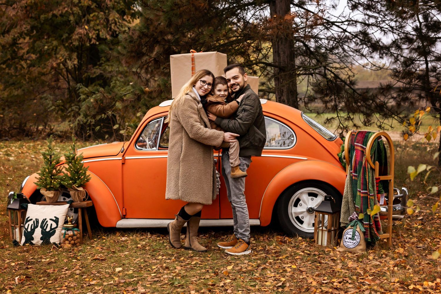 Petrik Renata Photography fotója, ami karácsonykor készült szabadtéren egy vw bogárral