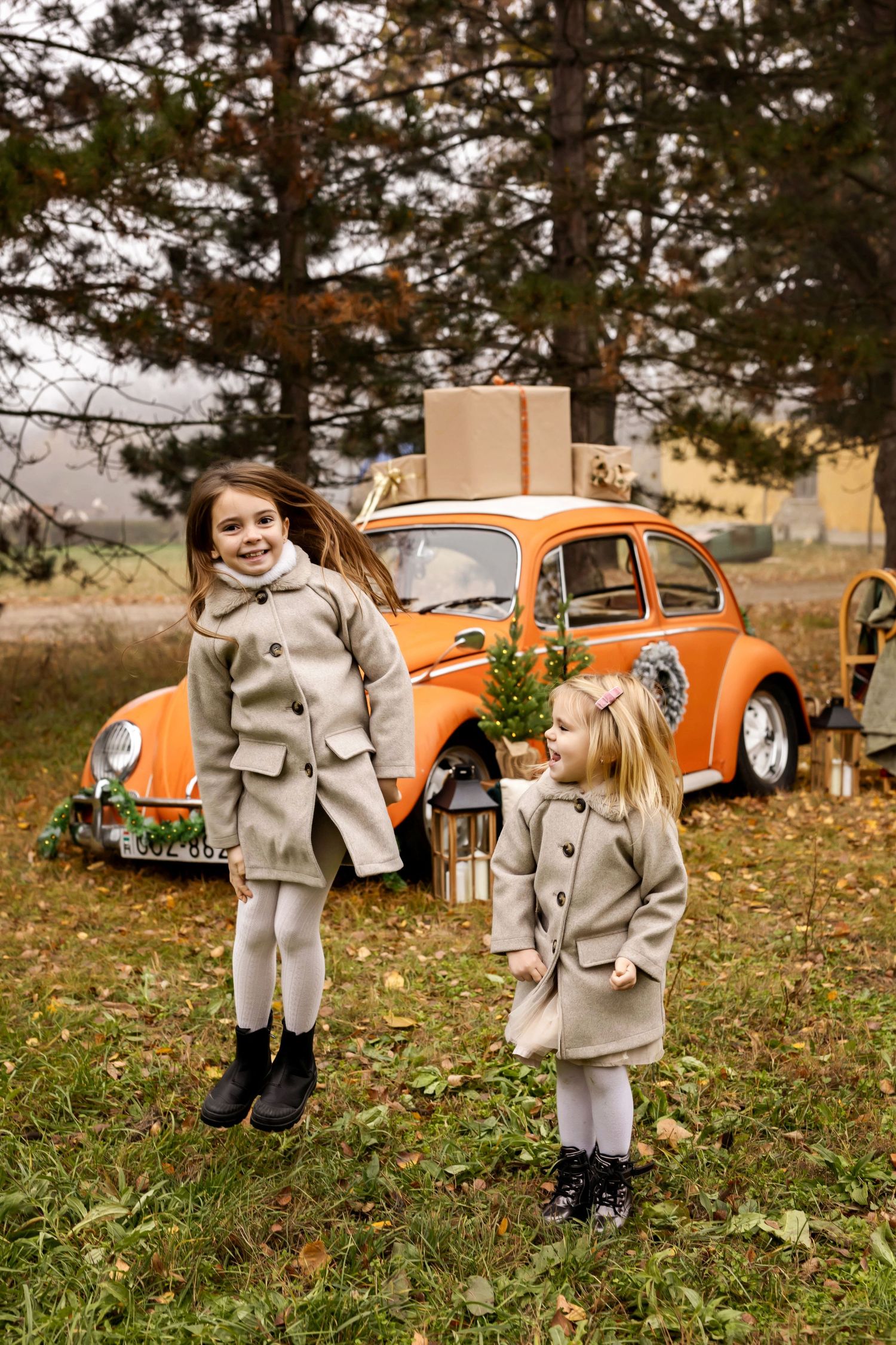 Petrik Renata Photography fotója, ami karácsonykor készült szabadtéren egy vw bogárral