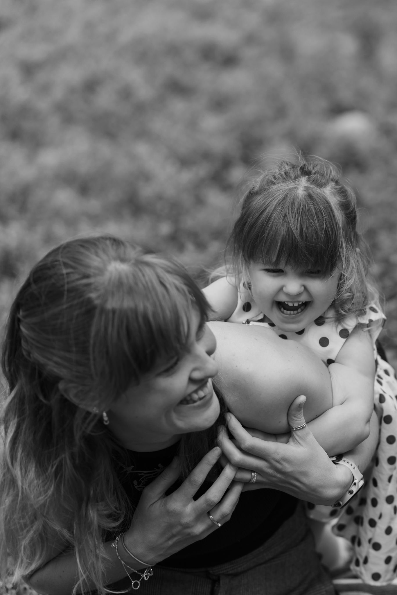 Gravidfotografering i Tyesö, familjefotografering, Stockholm, utomhusfotografering, solnedgångsfotografering, fotografering