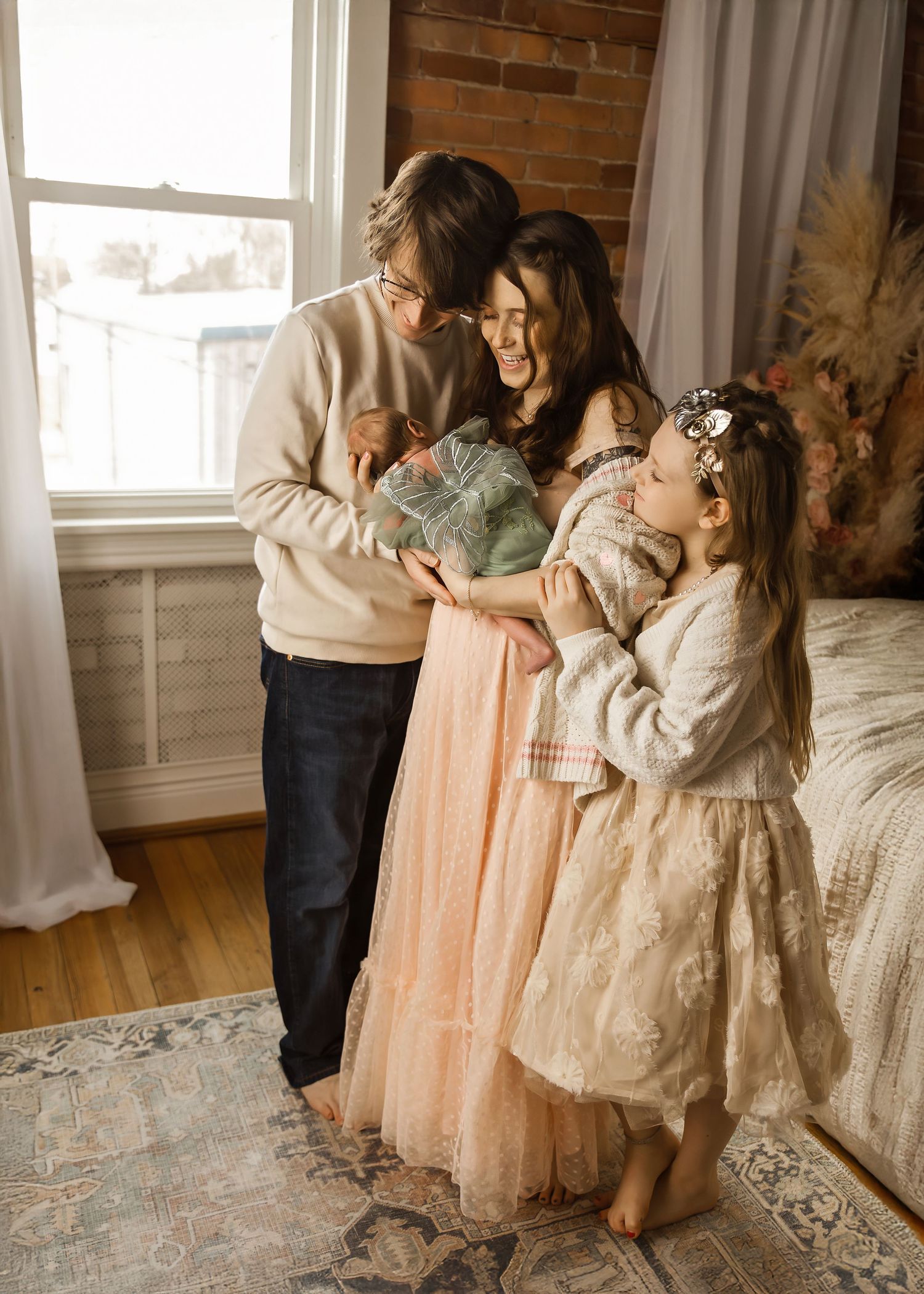 Lifestyle Newborn photoshoot in Central Illinois