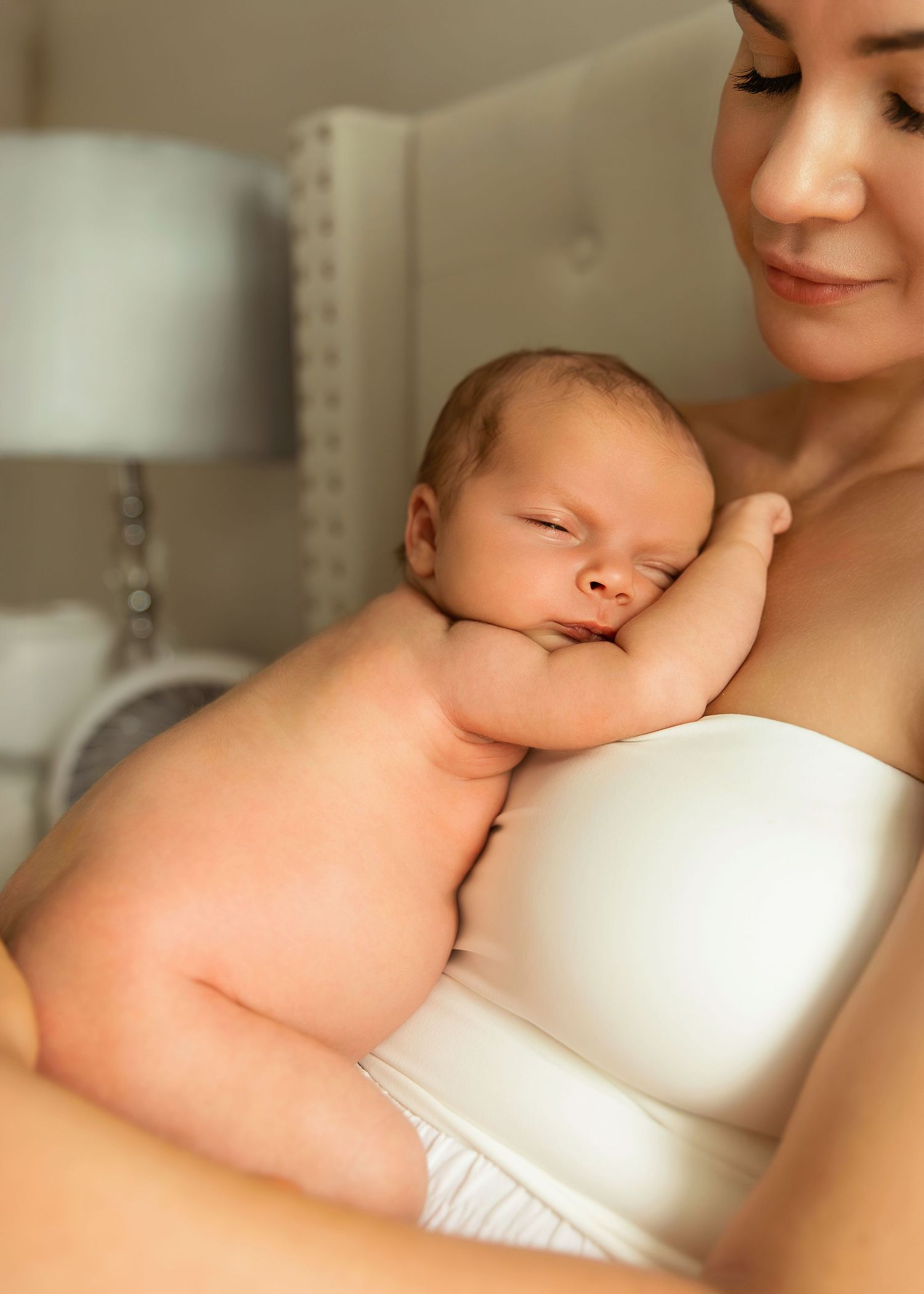 In-home Lifestyle Newborn Photography in Chicago, IL