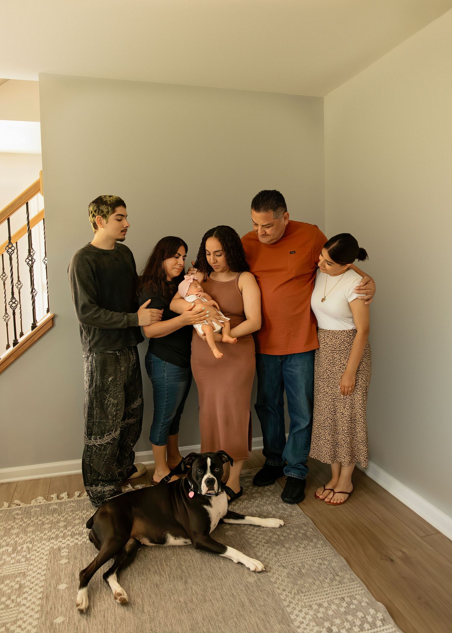In-home extended family lifestyle newborn session in Chicago IL