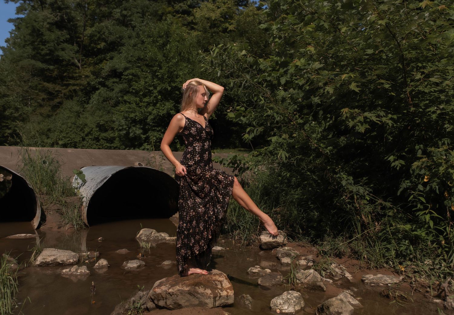 Creek Dance Portrait Photoshoot in Kickapoo, IL