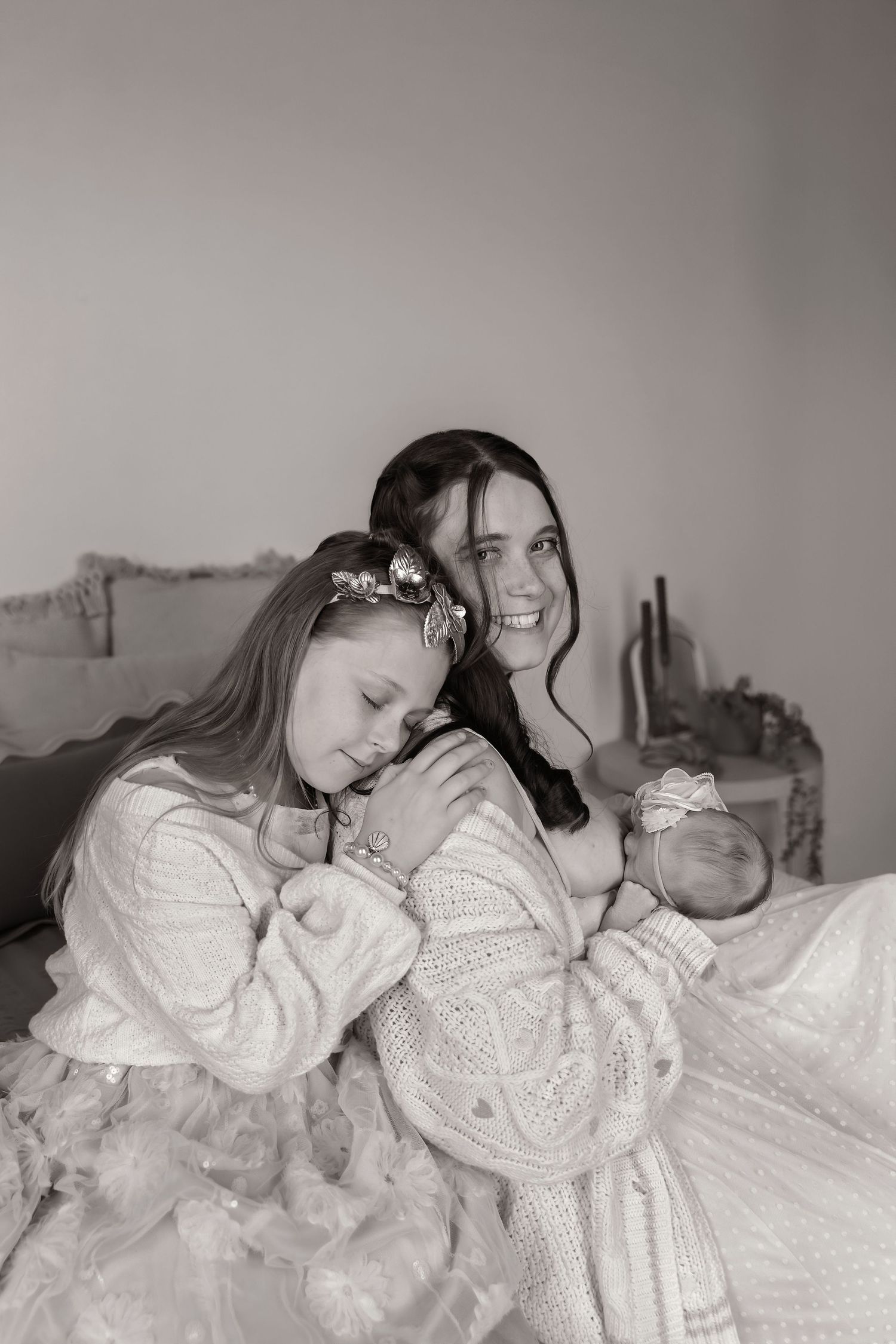 Lifestyle Newborn photoshoot in Central Illinois