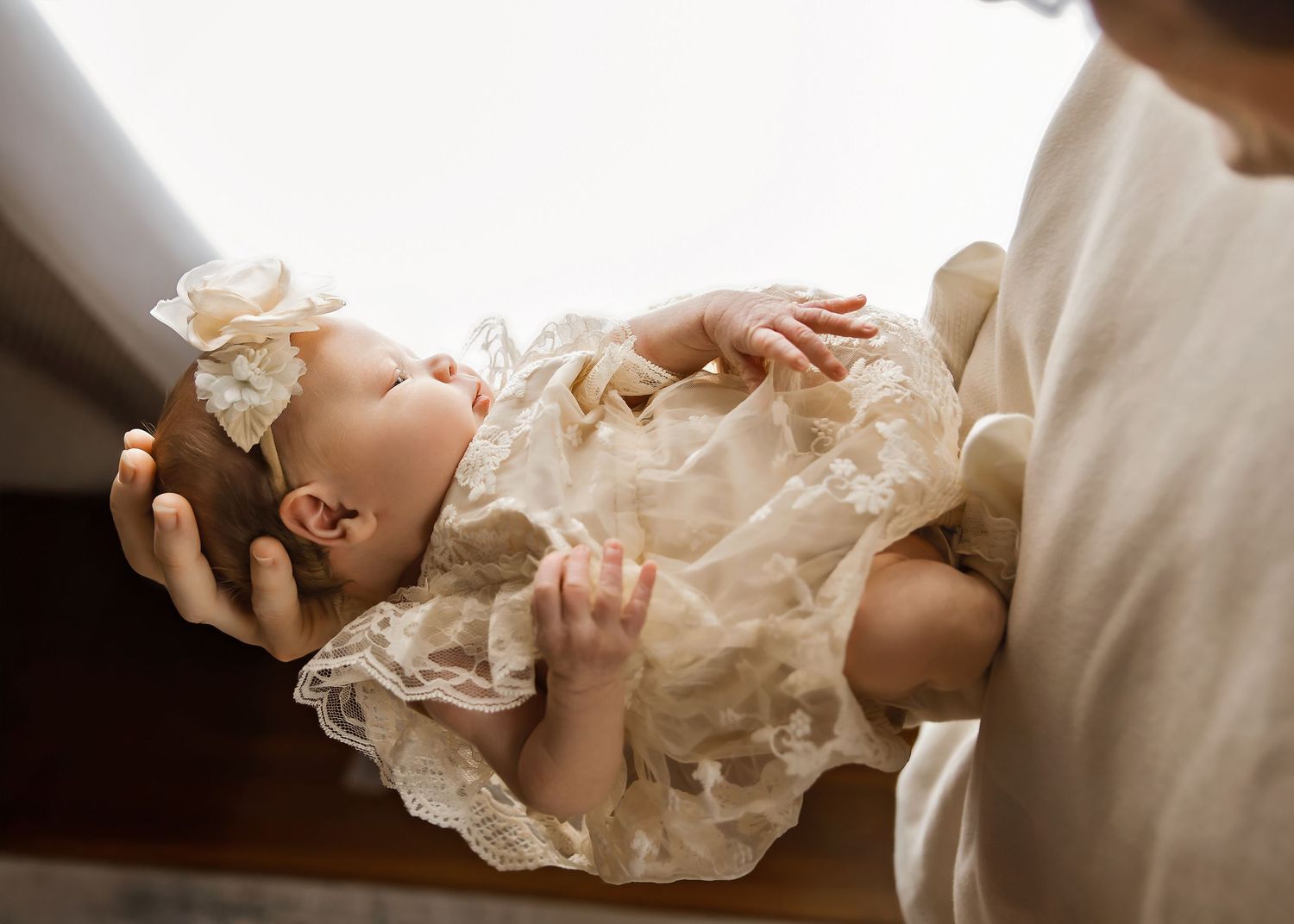 Lifestyle Newborn photoshoot in Central Illinois