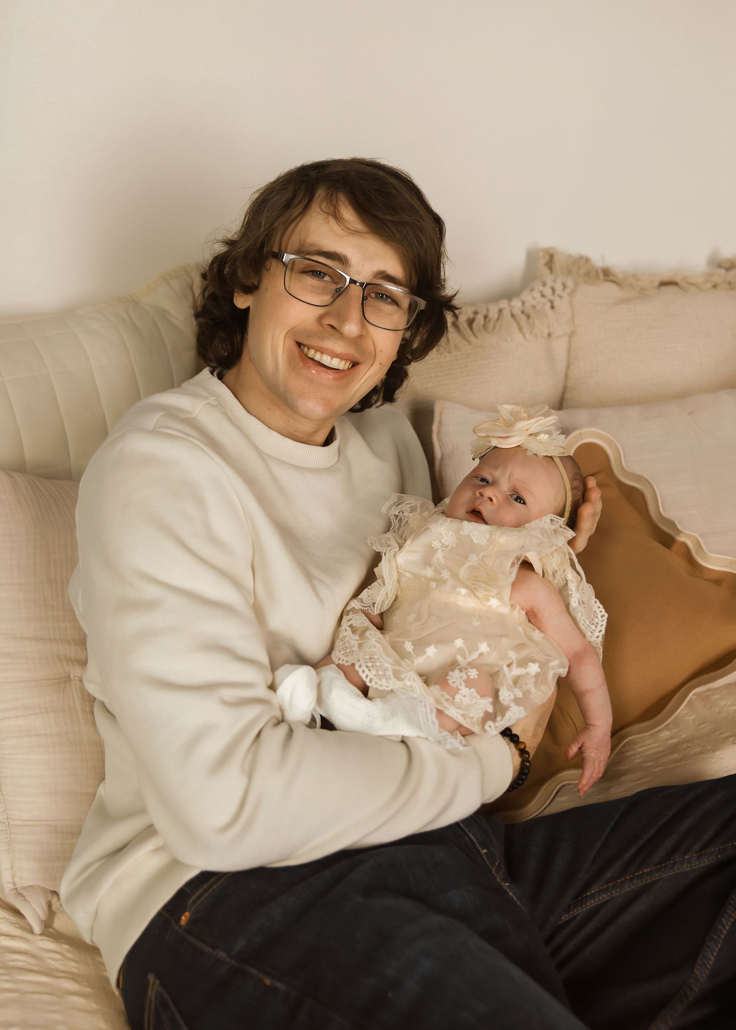Lifestyle Newborn photoshoot in Central Illinois
