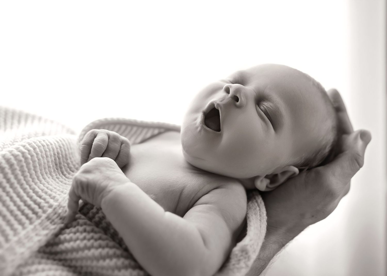 Lifestyle Newborn photoshoot in Central Illinois