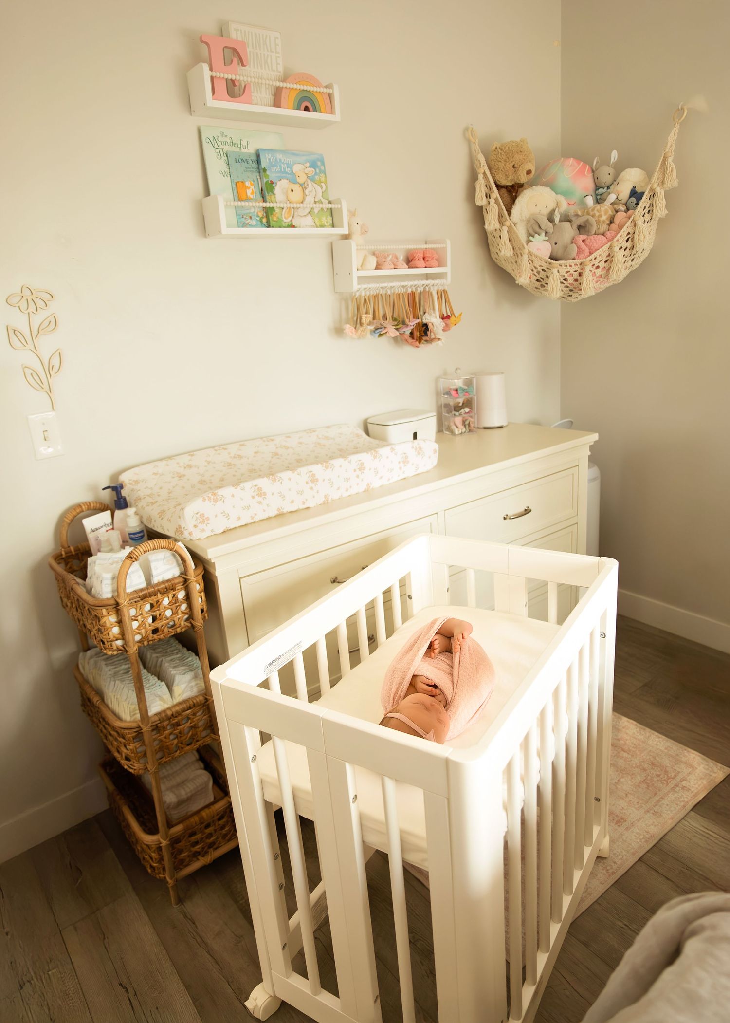 In-home Lifestyle Newborn Photography in Chicago, IL