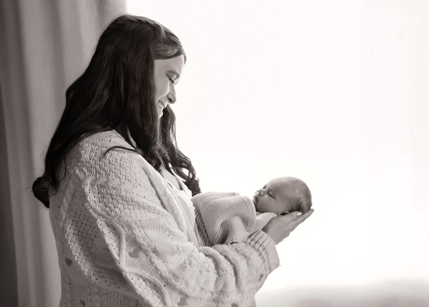 Lifestyle Newborn photoshoot in Central Illinois