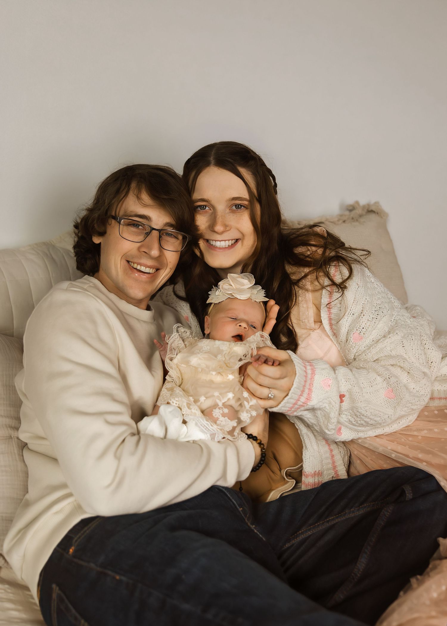 Lifestyle Newborn photoshoot in Central Illinois
